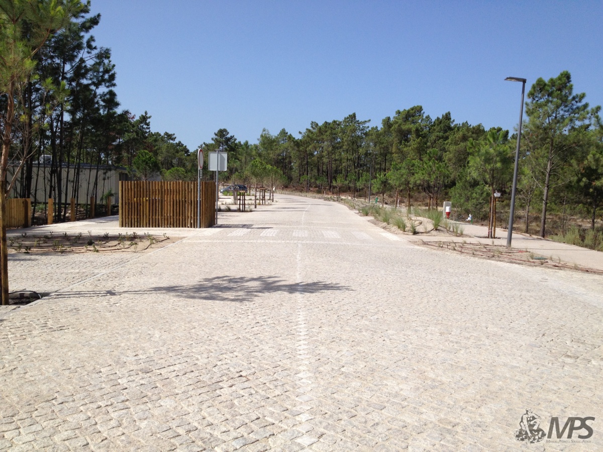 Aplicação de Granito 9/11_Mértola_2013/2014